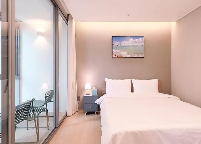 엘모멘토 해운대 호텔 3*
