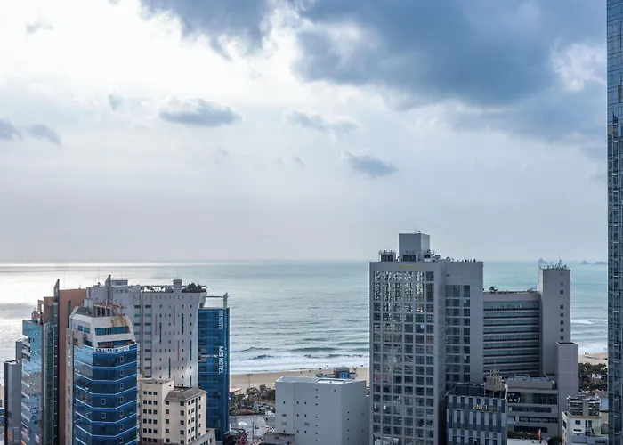Elmomento Haeundae Hotel 3*